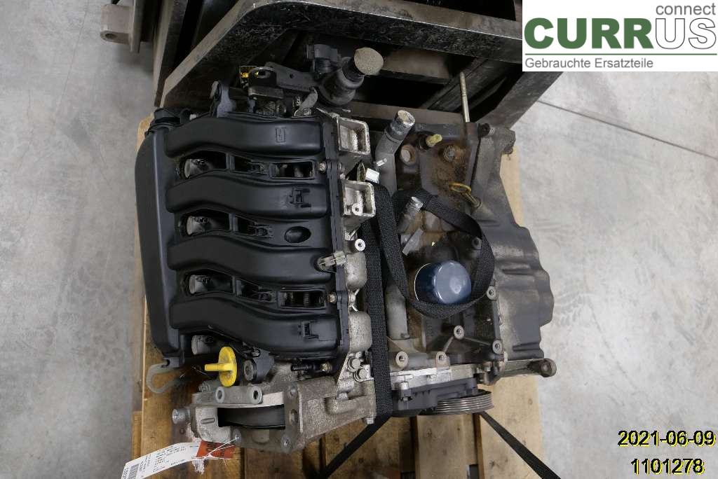 RENAULT MÉGANE II  06-08 Motor 7711368599 K4M-812