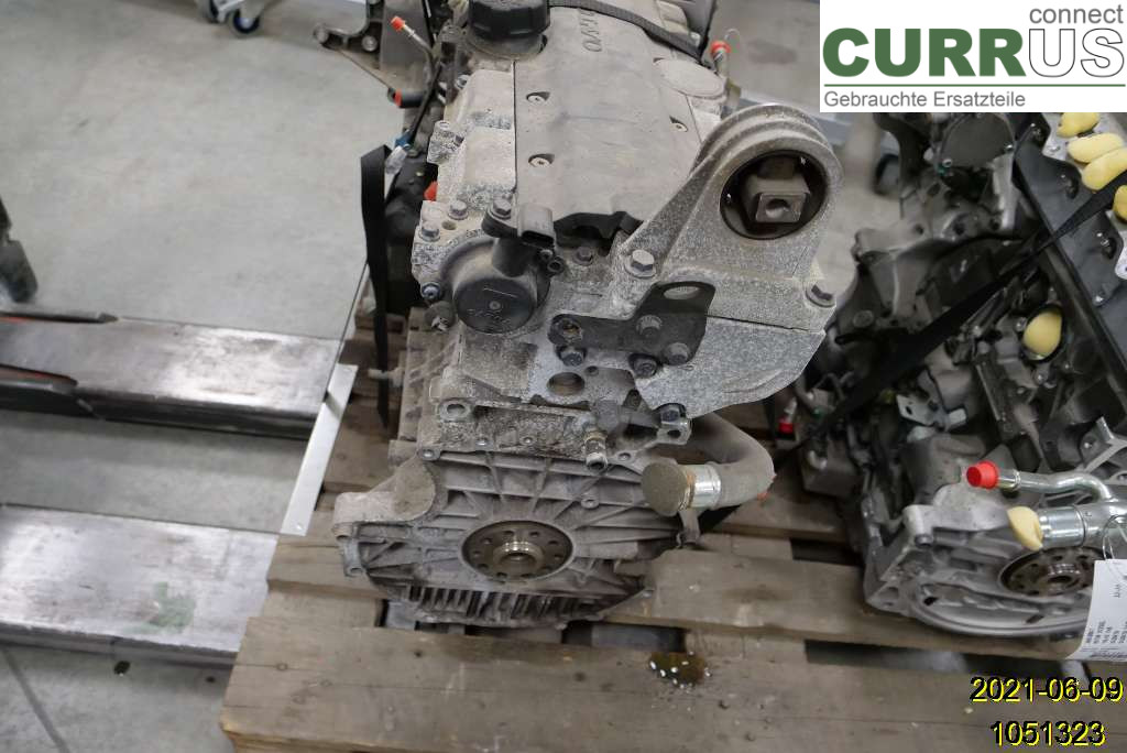 VOLVO V70      05-08 Motor 8251487 B5244SG
