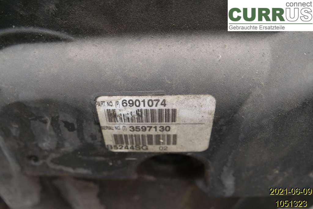 VOLVO V70      05-08 Motor 8251487 B5244SG