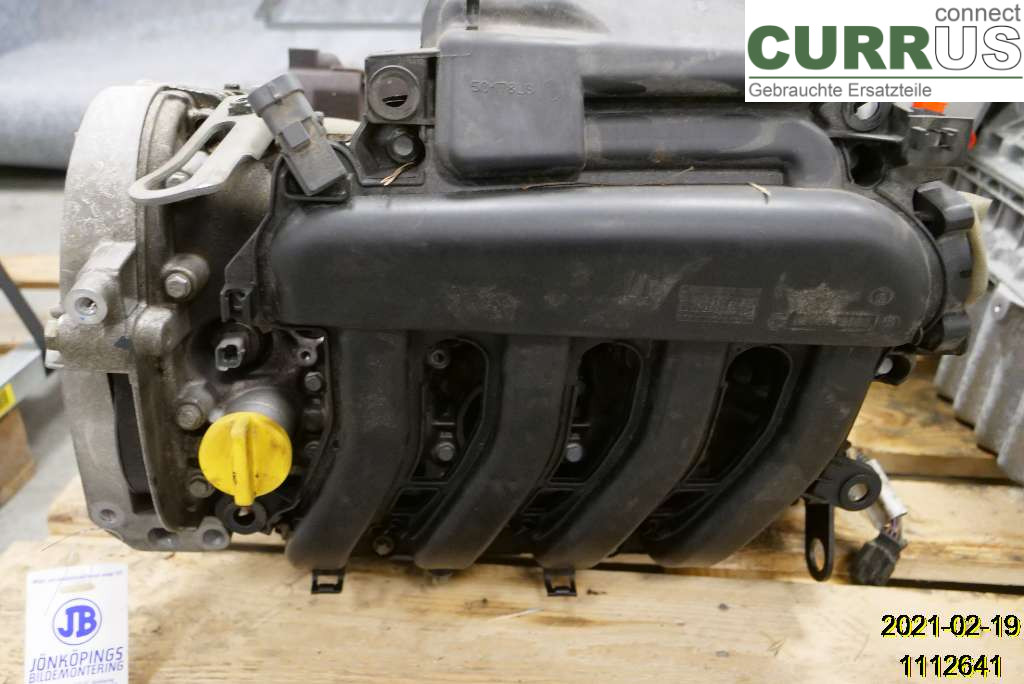 RENAULT MÉGANE II  06-08 Motor 7711368599 K4M812