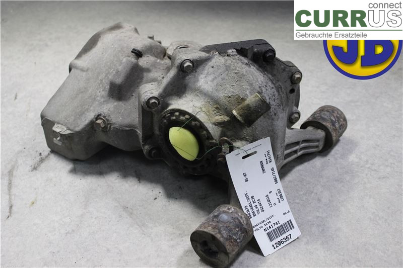 VOLVO XC70   05-07 Differential 8603679 D5244T4