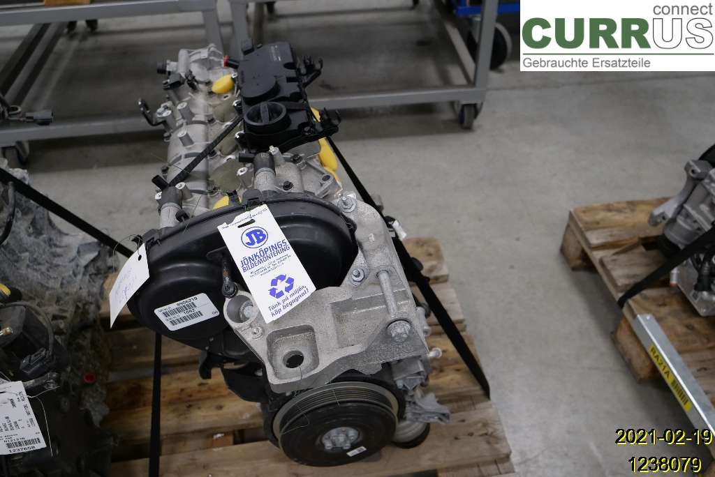 VOLVO XC70  14-16 Engine 36050704 B4204T11