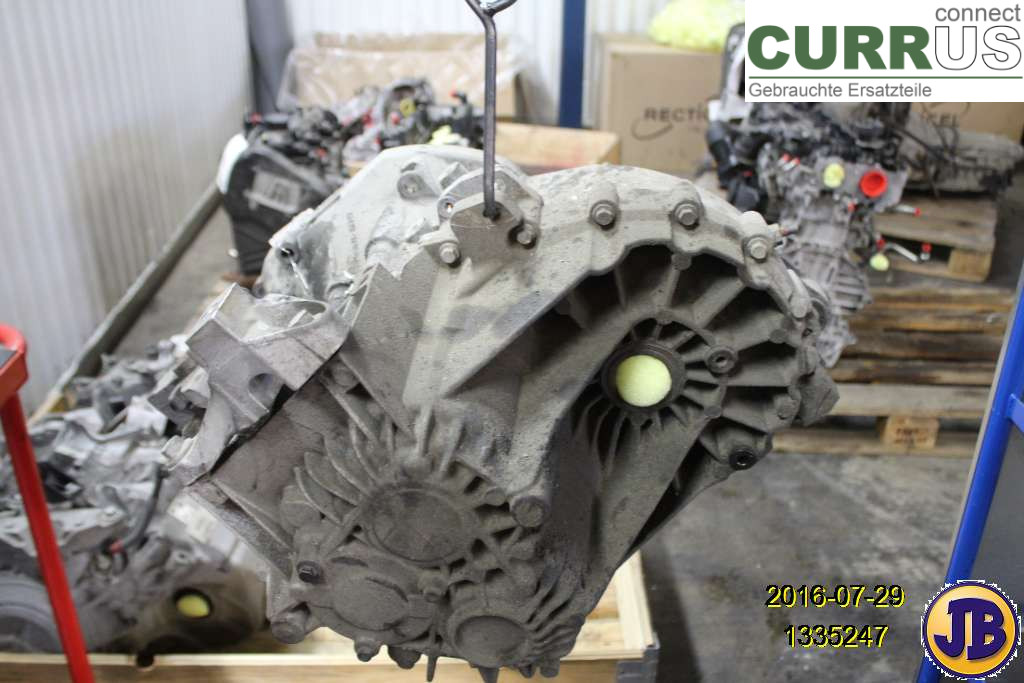 VOLVO V50      08-12 Gearkasse 6 gear 36050506 D4204T