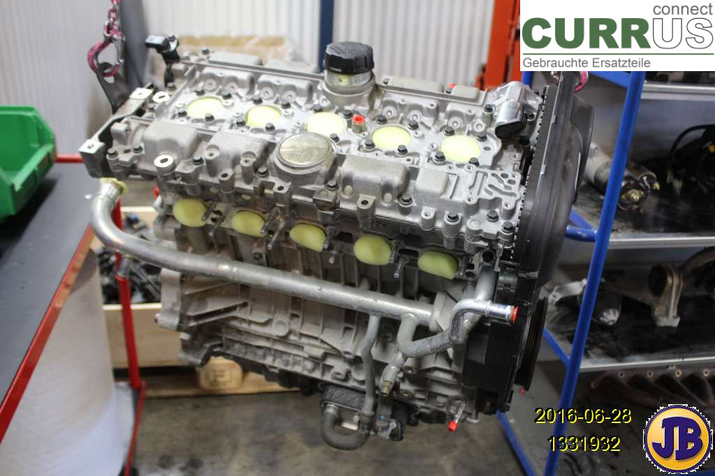 VOLVO S60      05-10 Silnik 36050387 B5244S2