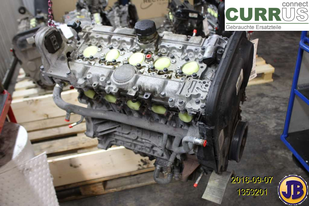 VOLVO S60      05-10 Motor 8251487 B5244SG