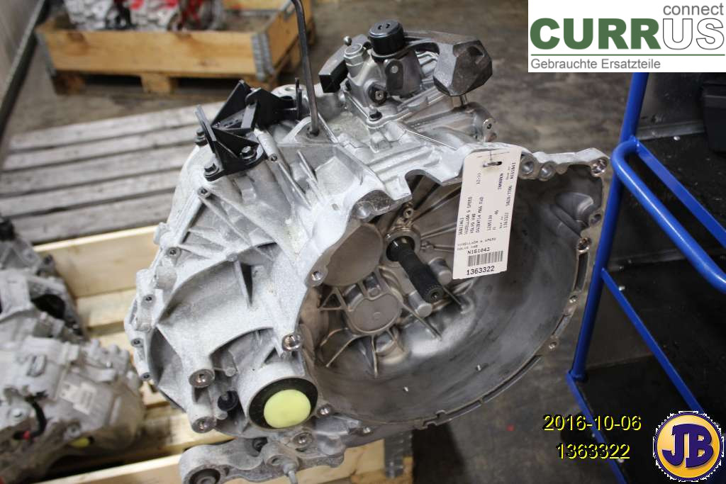 VOLVO V40  12-19 Gearbox (6-speed) 36010294 D4204T14