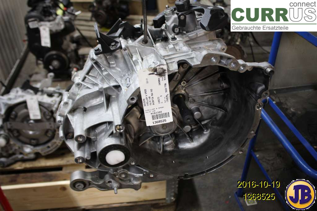 VOLVO V40  12-19 Gearbox (6-speed) 36010298 B4204T38