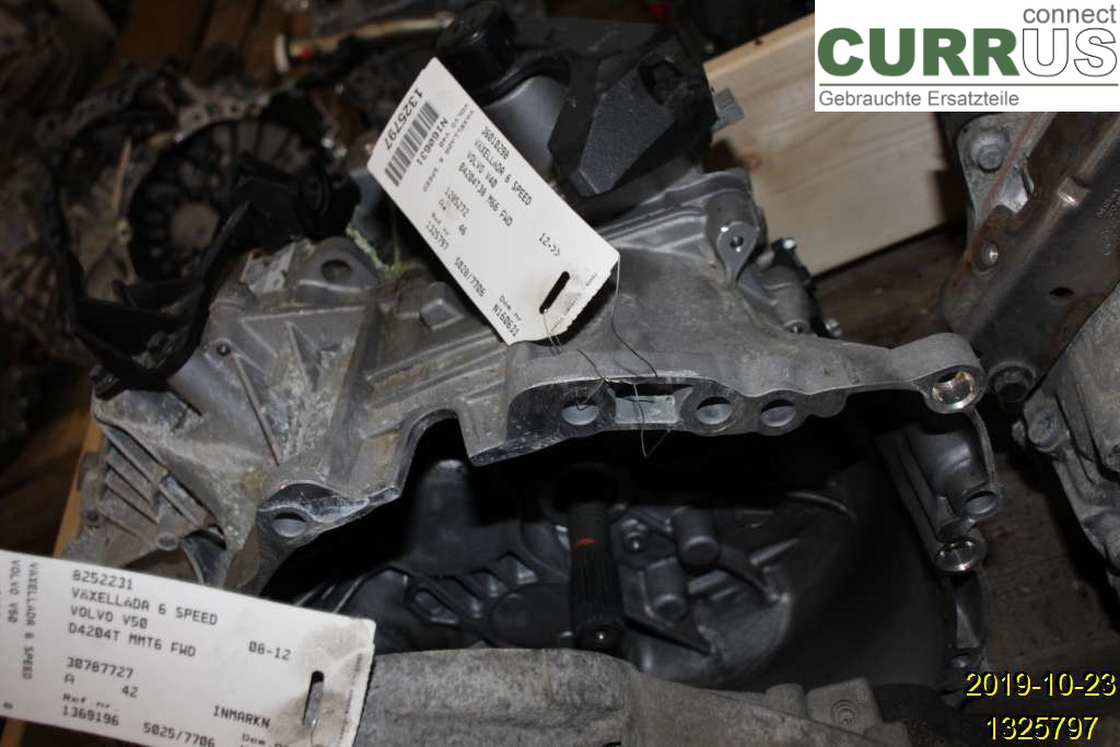 VOLVO V40  12-19 Gearbox (6-speed) 36010298 B4204T38