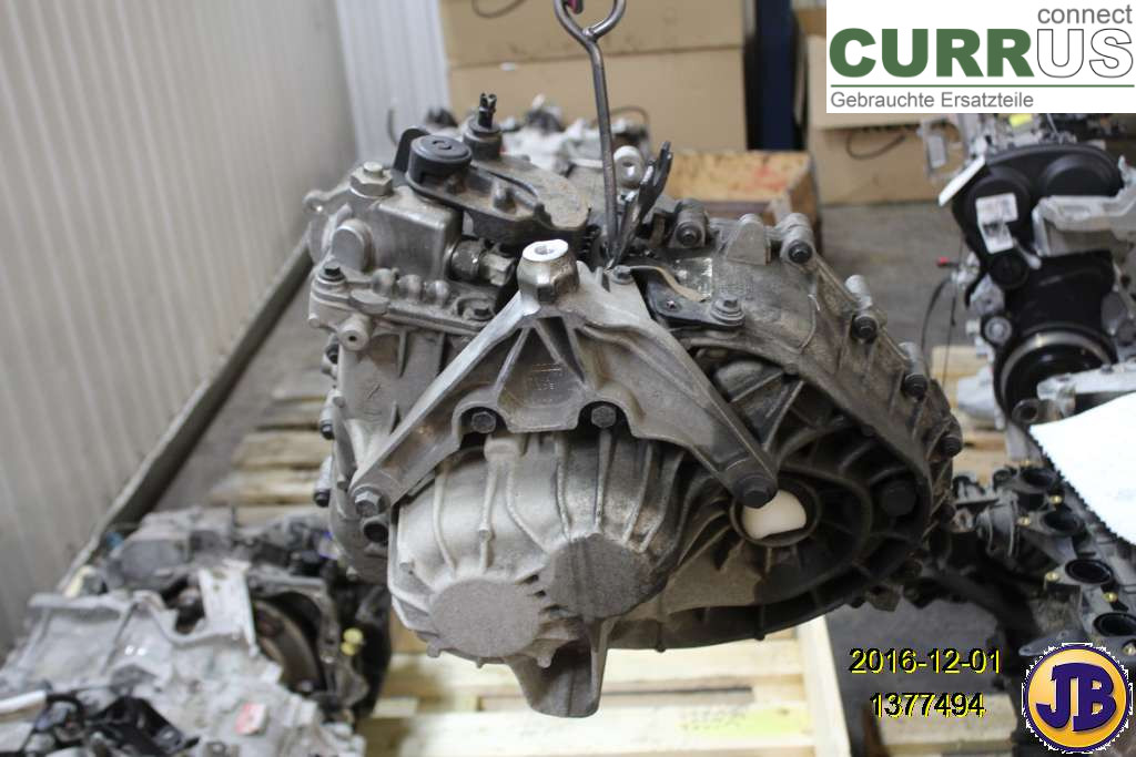 VOLVO C30     10-13 Skrzynia 6-biegowa 36001860 D5204T5