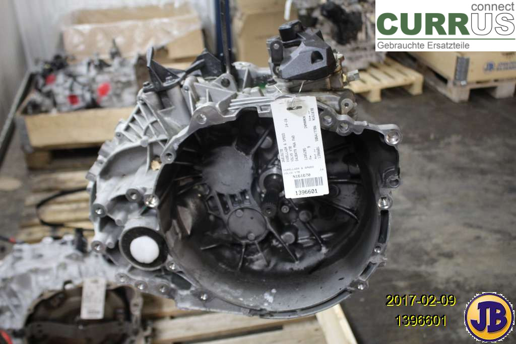 VOLVO V70    14-16 Gearbox (6-speed) 36012742 D4204T9