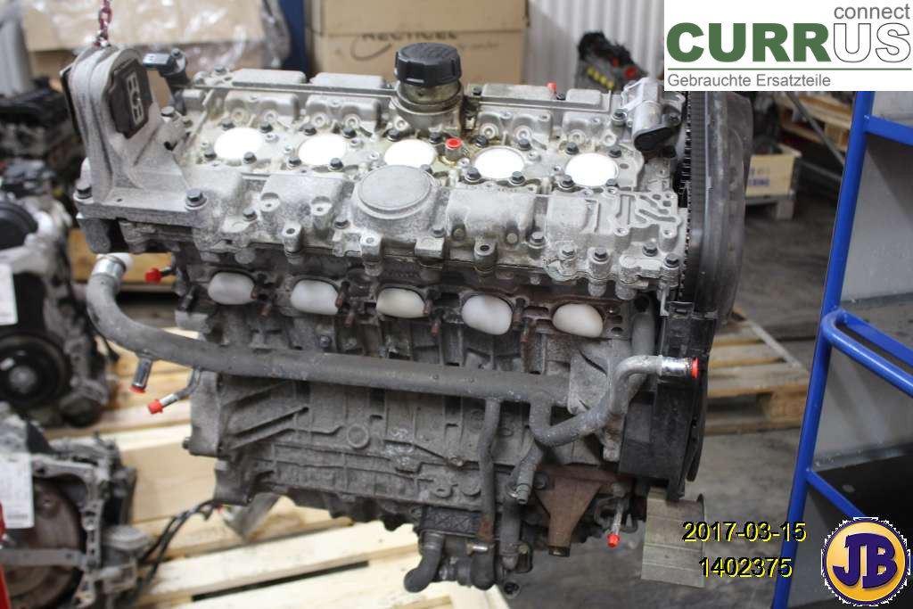 VOLVO V70      05-08 Motor 8251487 B5244SG