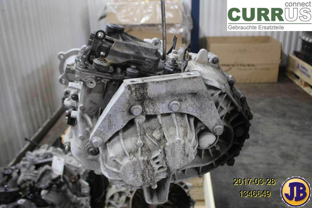 VOLVO V60  14-18 6-växlad växellåda 36000614 D5204T7