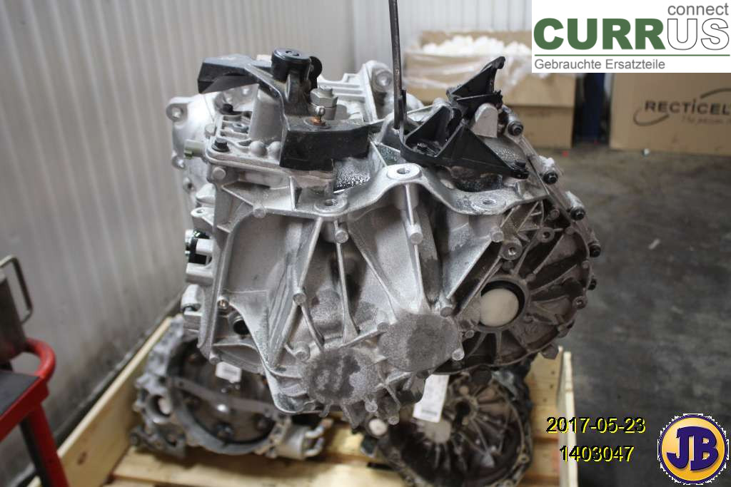 VOLVO V60  14-18 Gearbox (6-speed) 36010332 B4204T37