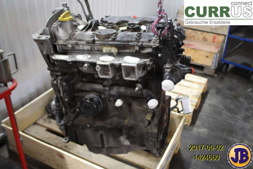 RENAULT MÉGANE II  06-08 Motor 7711368597 K4M-813