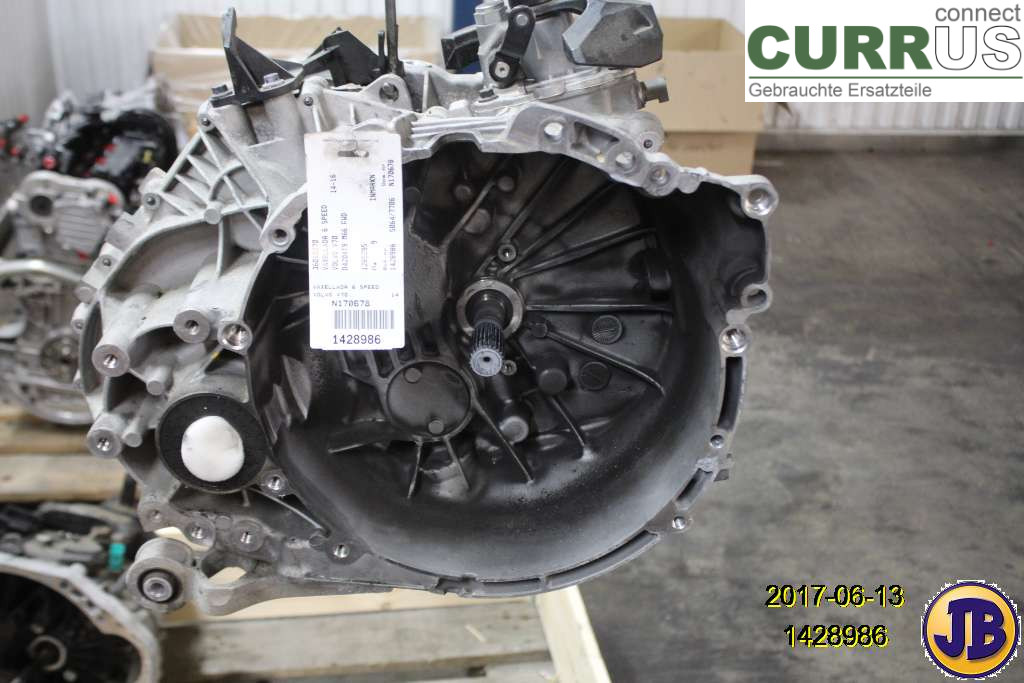 VOLVO V70    14-16 Gearbox (6-speed) 36012742 D4204T9