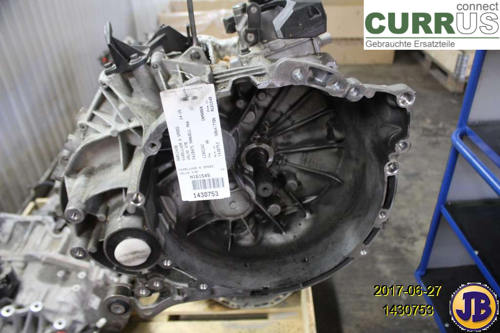 VOLVO V70    14-16 Gearbox (6-speed) 36010330 D4204T5