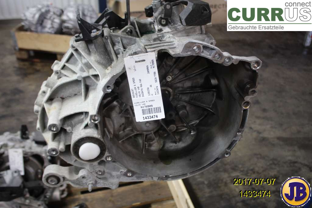 VOLVO V40  12-19 Gearbox (6-speed) 36010297 D4204T8