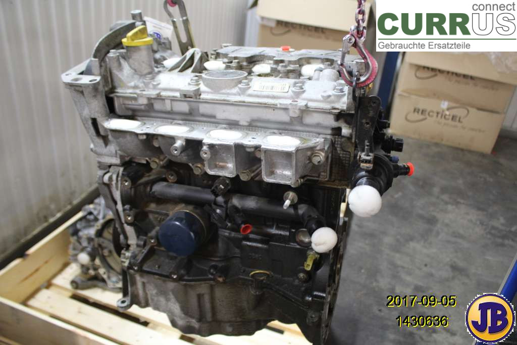 RENAULT MÉGANE II  06-08 Motor 7711368597 K4M-813