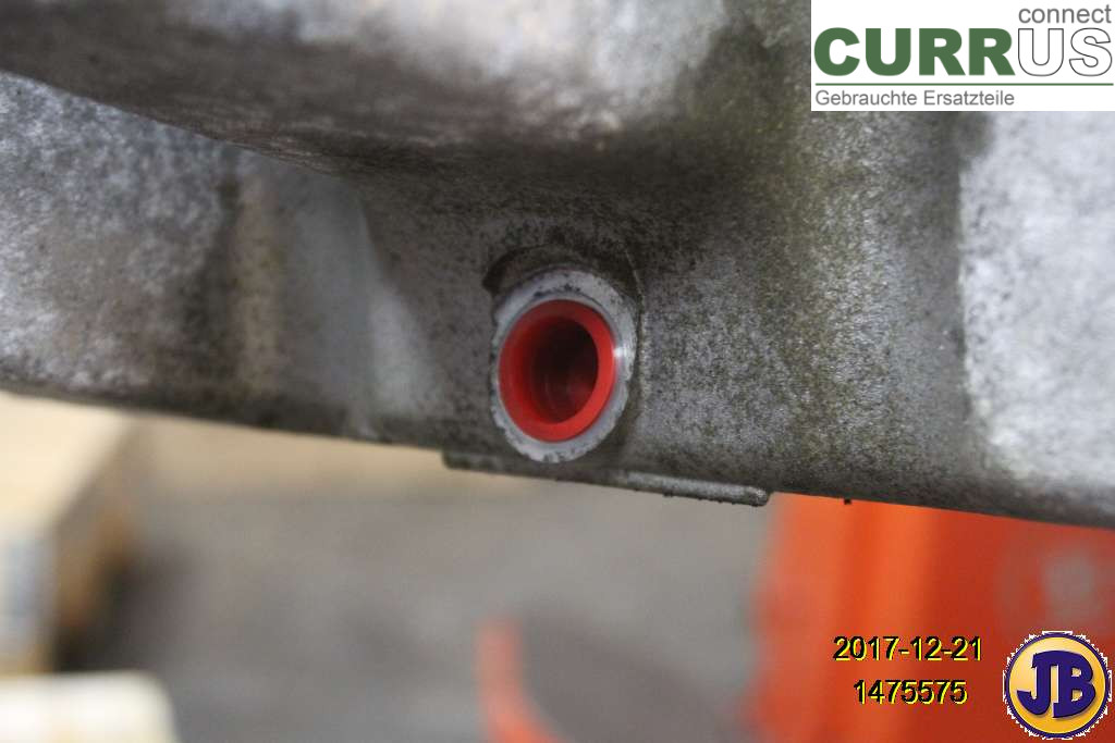 VOLVO S60  14-18 Engine 36050817 B4204T11