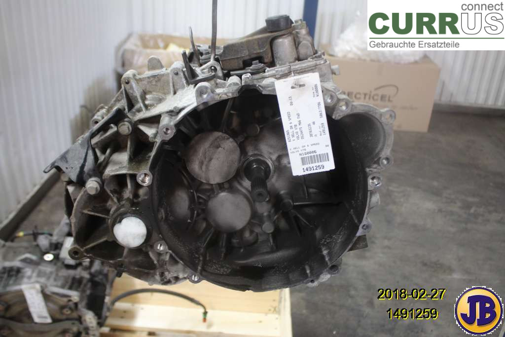 VOLVO V70      08-13 Gearbox (6-speed) 8251965 D5244T5
