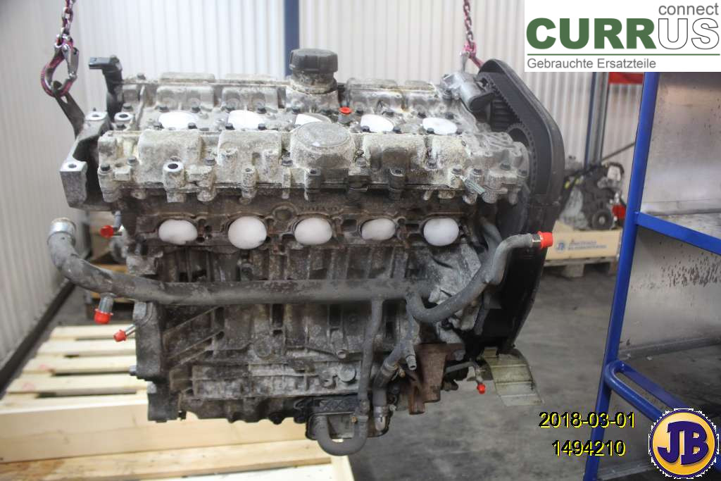 VOLVO V70      05-08 Motor 8251487 B5244SG
