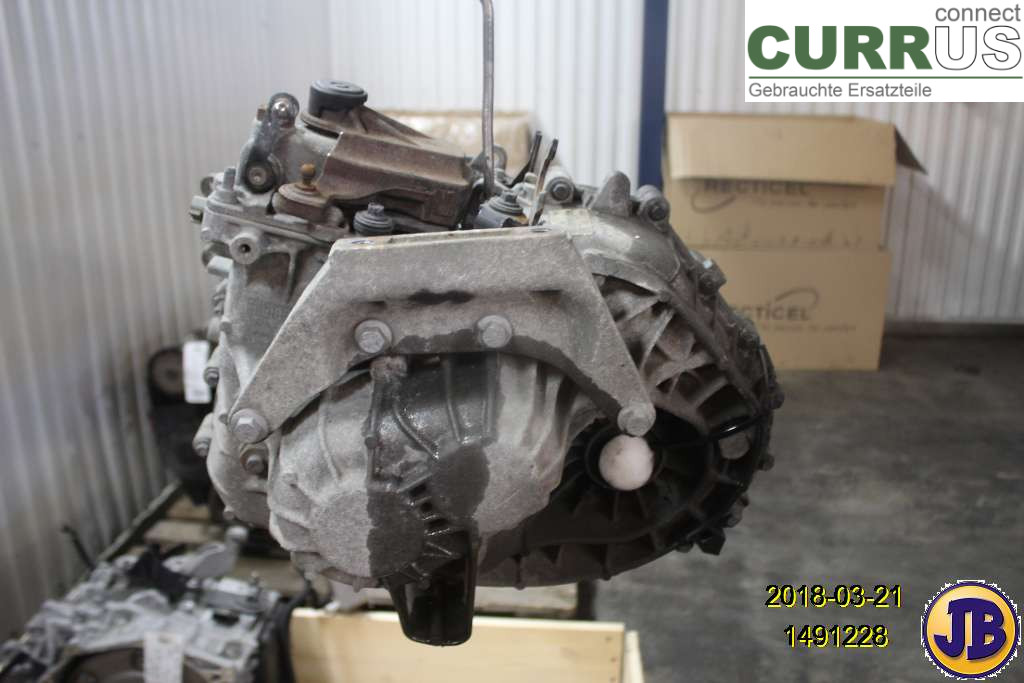 VOLVO S80      07- 13 Gearbox (6-speed) 8251967 B5254T6