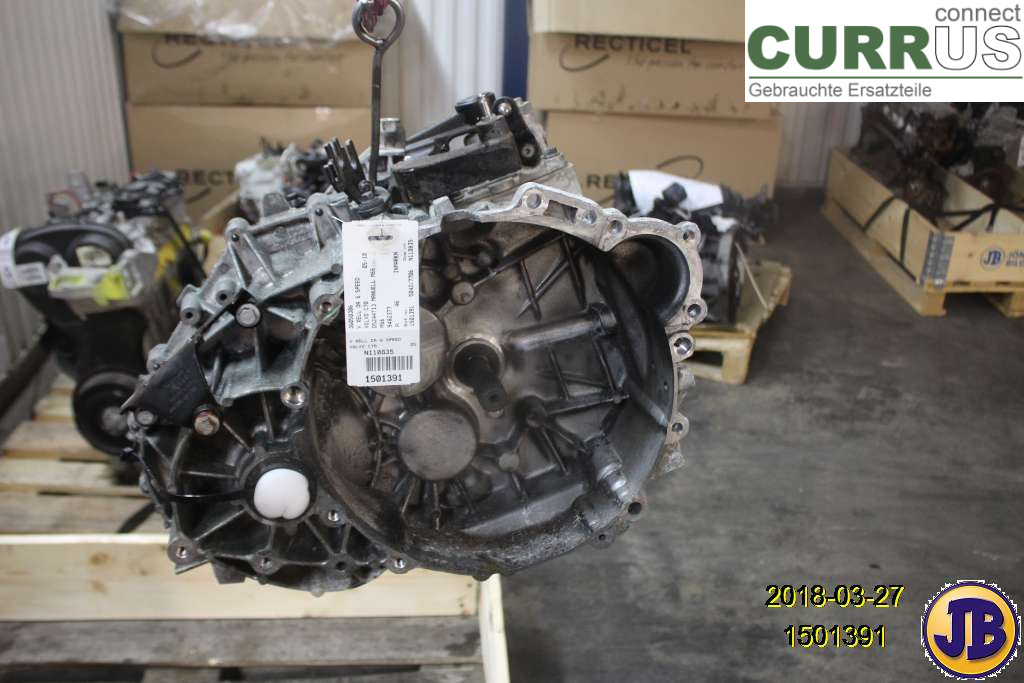 VOLVO C70     06-10 Gearbox (6-speed) 36050306 D5244T13