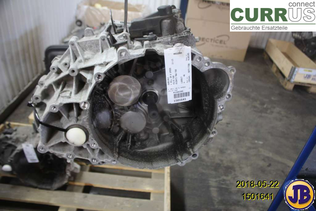 VOLVO V60  11-13 Skrzynia 6-biegowa 36001863 D5204T2