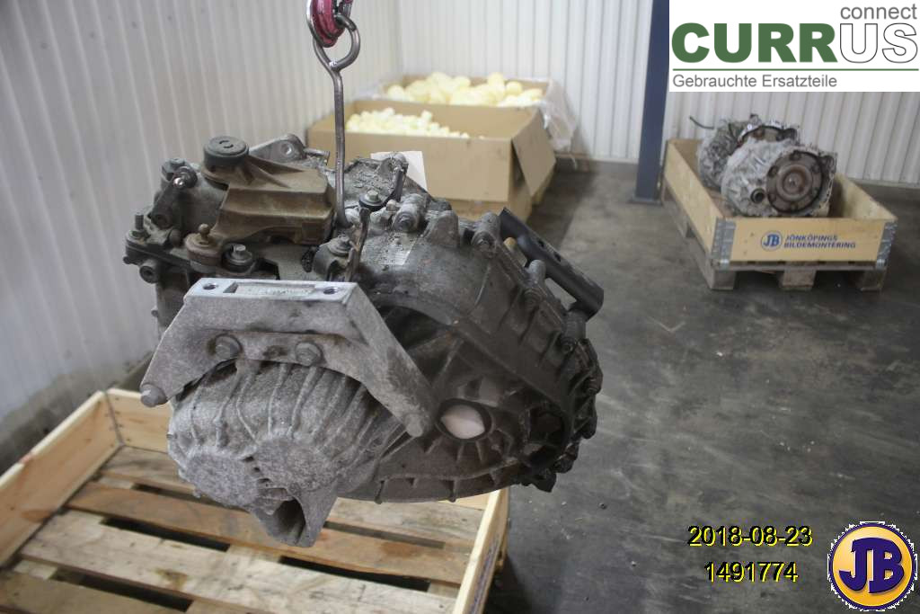 VOLVO S80      07- 13 6-Gang-Getriebe 8251965 D5244T5