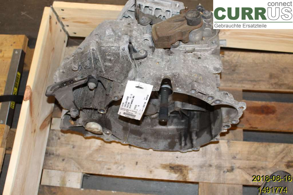 VOLVO S80      07- 13 6-Gang-Getriebe 8251965 D5244T5