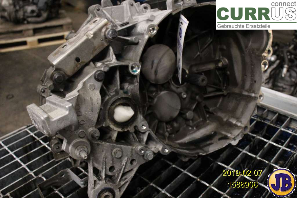 VOLVO V60  14-18 Gearbox (6-speed) 36000614 D5204T7