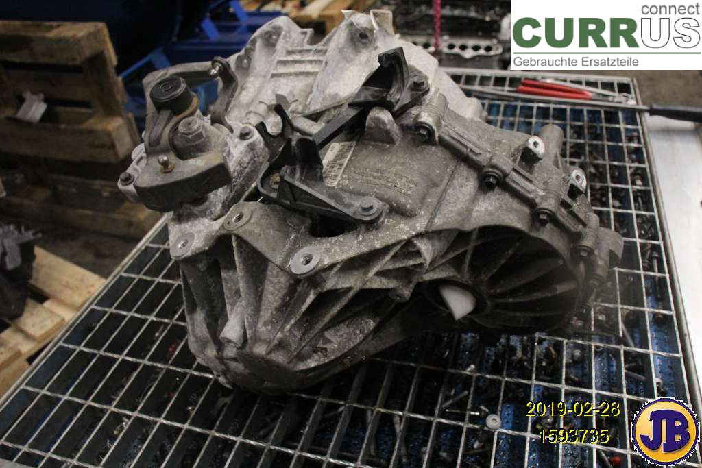 VOLVO V40  CROSS COUNTRY 13-19 Gearbox (6-speed) 36010295 D4204T14