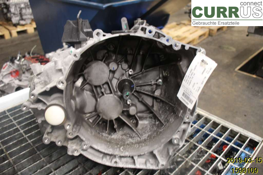 VOLVO V40  CROSS COUNTRY 13-19 Gearbox (6-speed) 36012693 D4204T9