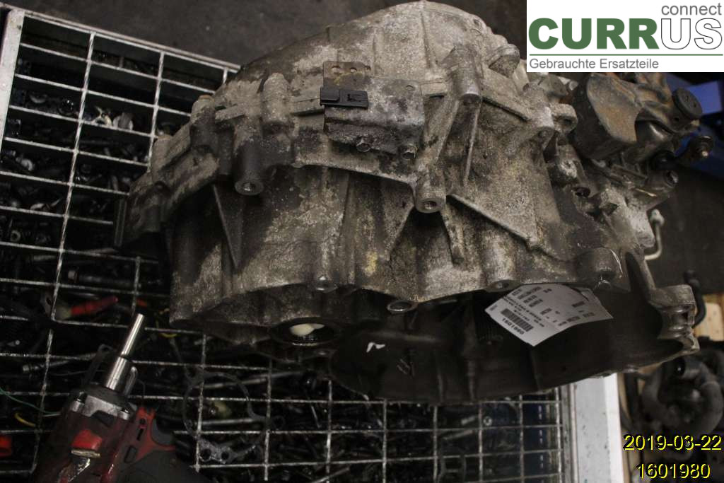 VOLVO V70      05-08 Gearbox (6-speed) 8252141 B5244T5