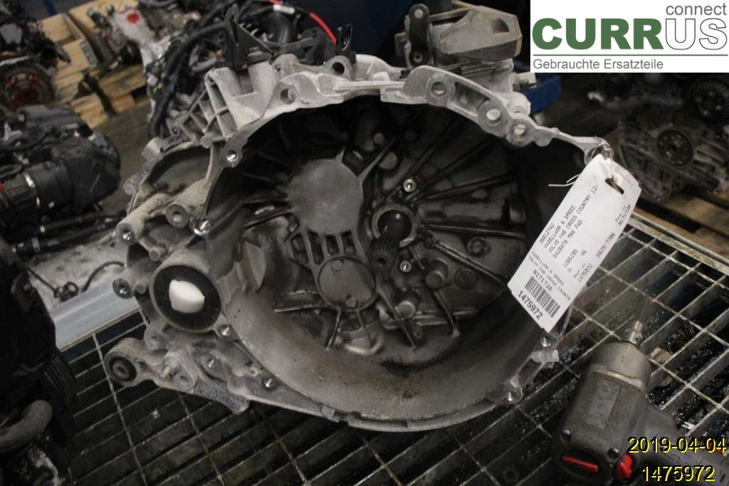 VOLVO V40  CROSS COUNTRY 13-19 Gearbox (6-speed) 36012742 D4204T8