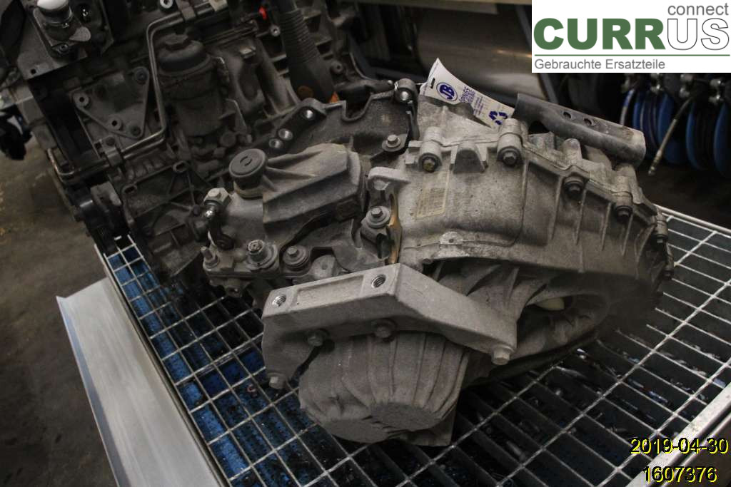 VOLVO V70      08-13 Gearbox (6-speed) 8251965 D5244T5