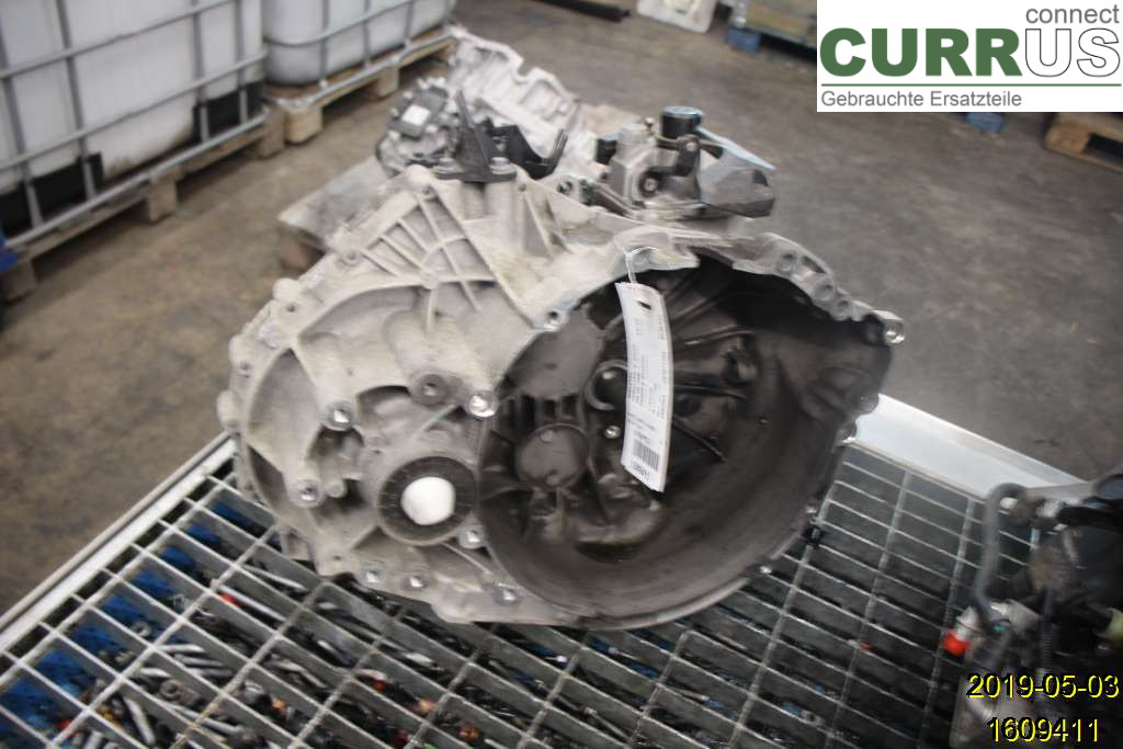 VOLVO V60  14-18 Gearbox (6-speed) 36012742 D4204T9