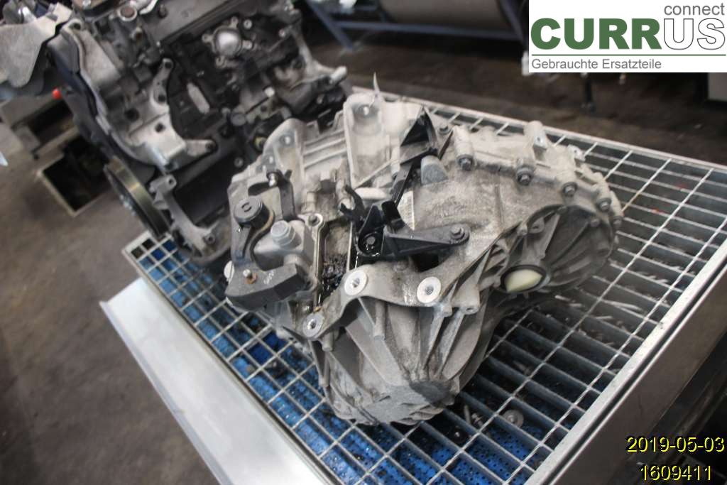 VOLVO V60  14-18 Gearbox (6-speed) 36012742 D4204T9
