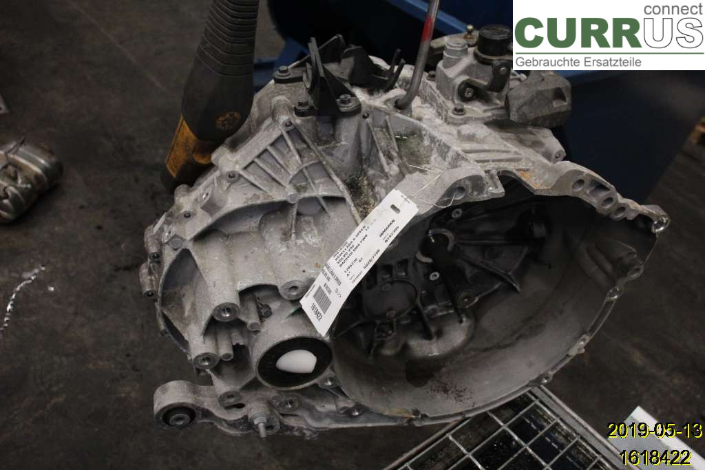 VOLVO V40  12-19 Gearbox (6-speed) 36010296 D4204T8