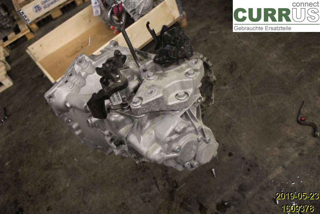 VOLVO V40  CROSS COUNTRY 13-19 Gearbox (6-speed) 36003285 D4204T16