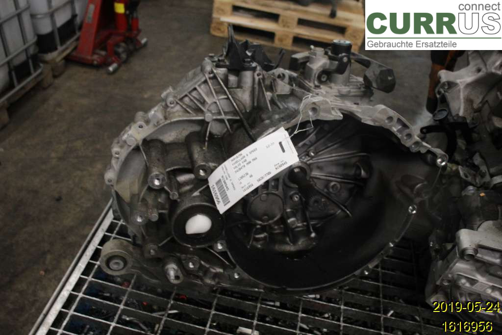 VOLVO V40  12-19 Gearbox (6-speed) 36010296 D4204T8