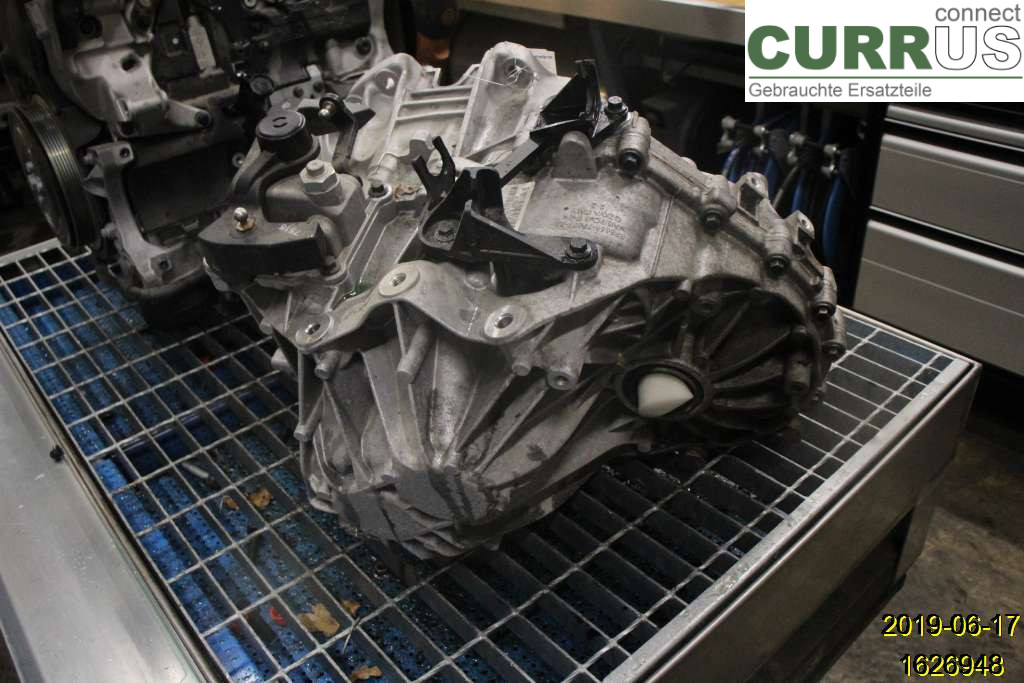 VOLVO V40  12-19 Gearbox (6-speed) 36010294 D4204T14