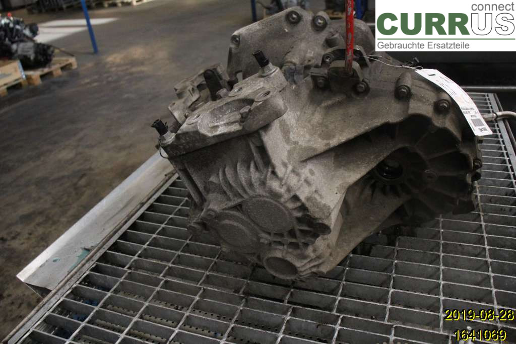 VOLVO V70      08-13 Gearbox (6-speed) 36051127 D4162T