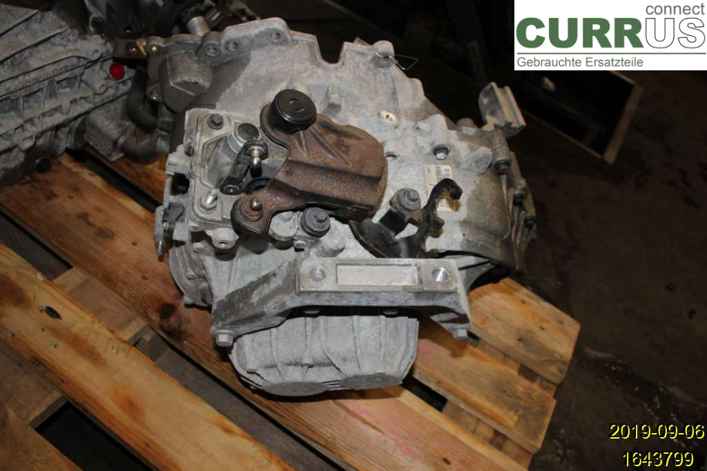 VOLVO V70    14-16 Gearbox (6-speed) 36000614 D5204T3