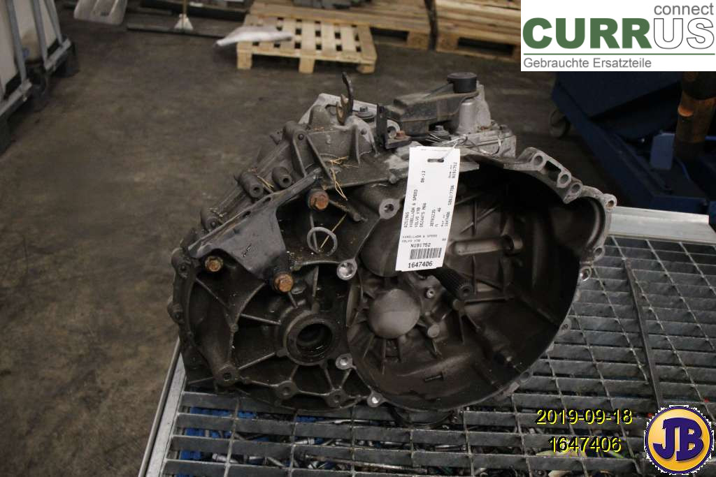 VOLVO V70      08-13 Skrzynia 6-biegowa 8251965 D5244T5