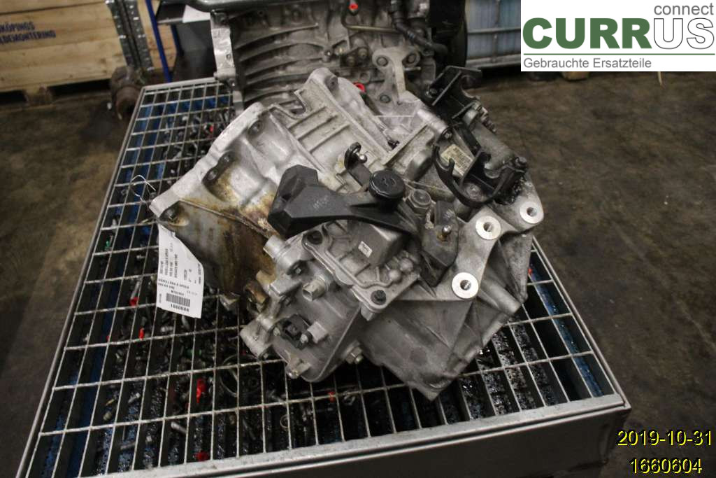 VOLVO V40  12-19 Gearbox (6-speed) 36010296 D4204T8
