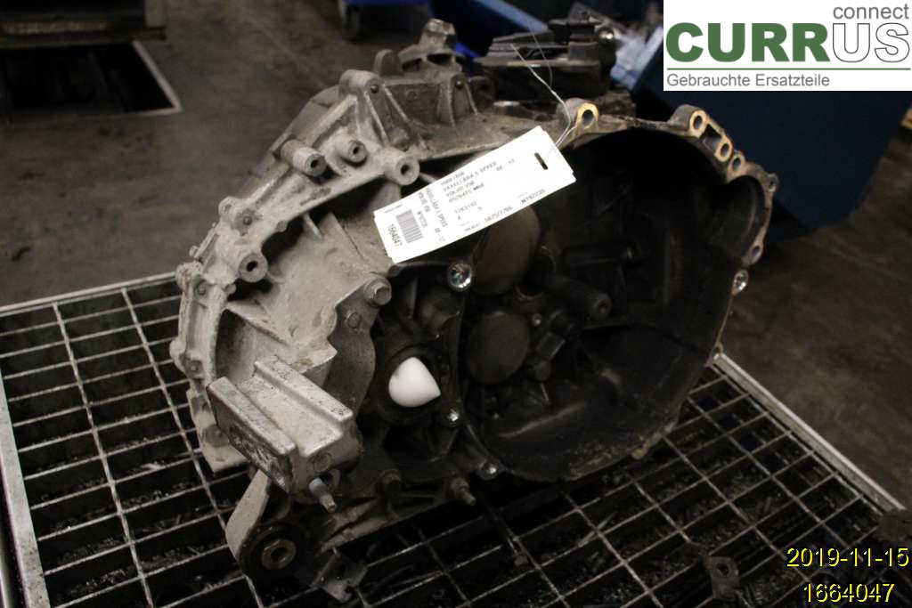 VOLVO V50      08-12 Skrzynia 6-biegowa 36001860 D5204T5