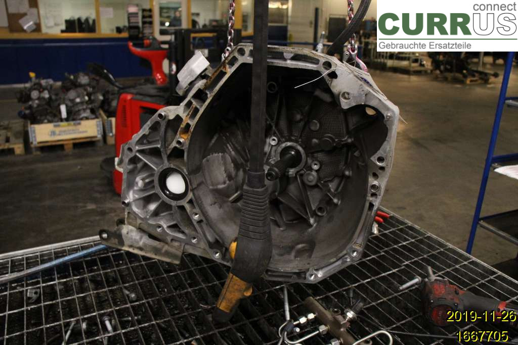 DACIA DUSTER  10-17 Gearbox (6-speed) 8201365769 K9K-858