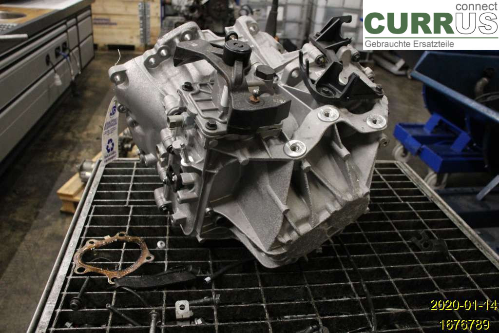 VOLVO V90  17- Gearbox (6-speed) 36012742 D4204T9