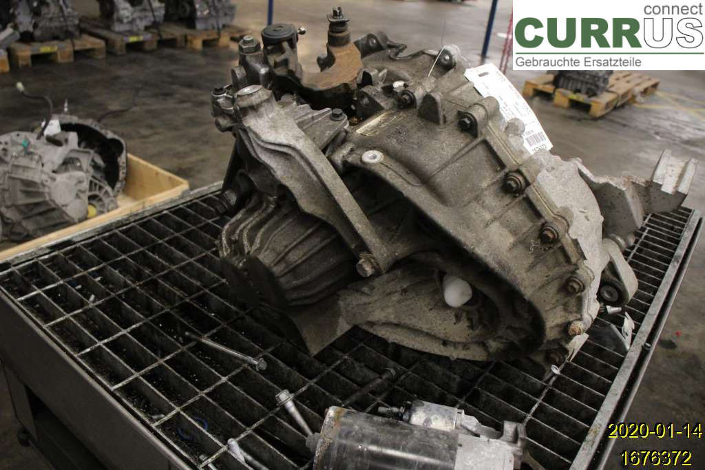 VOLVO S40      08-12 Gearbox (6-speed) 36001860 D5204T5